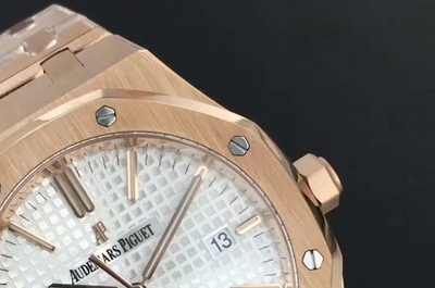 Luxury Watch 2